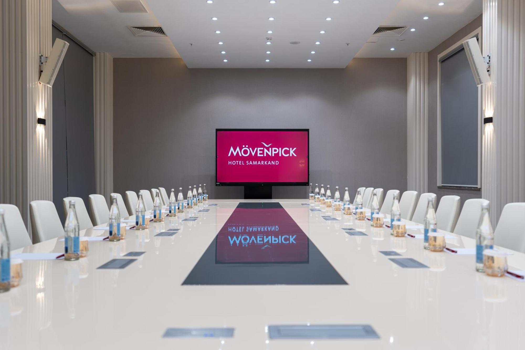 Moevenpick サマルカンド エクステリア 写真